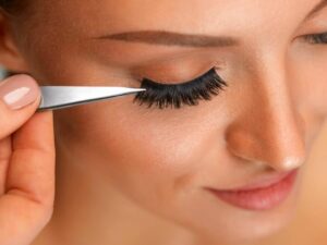 Why Lash Lifts Are Great for Everyday Glam